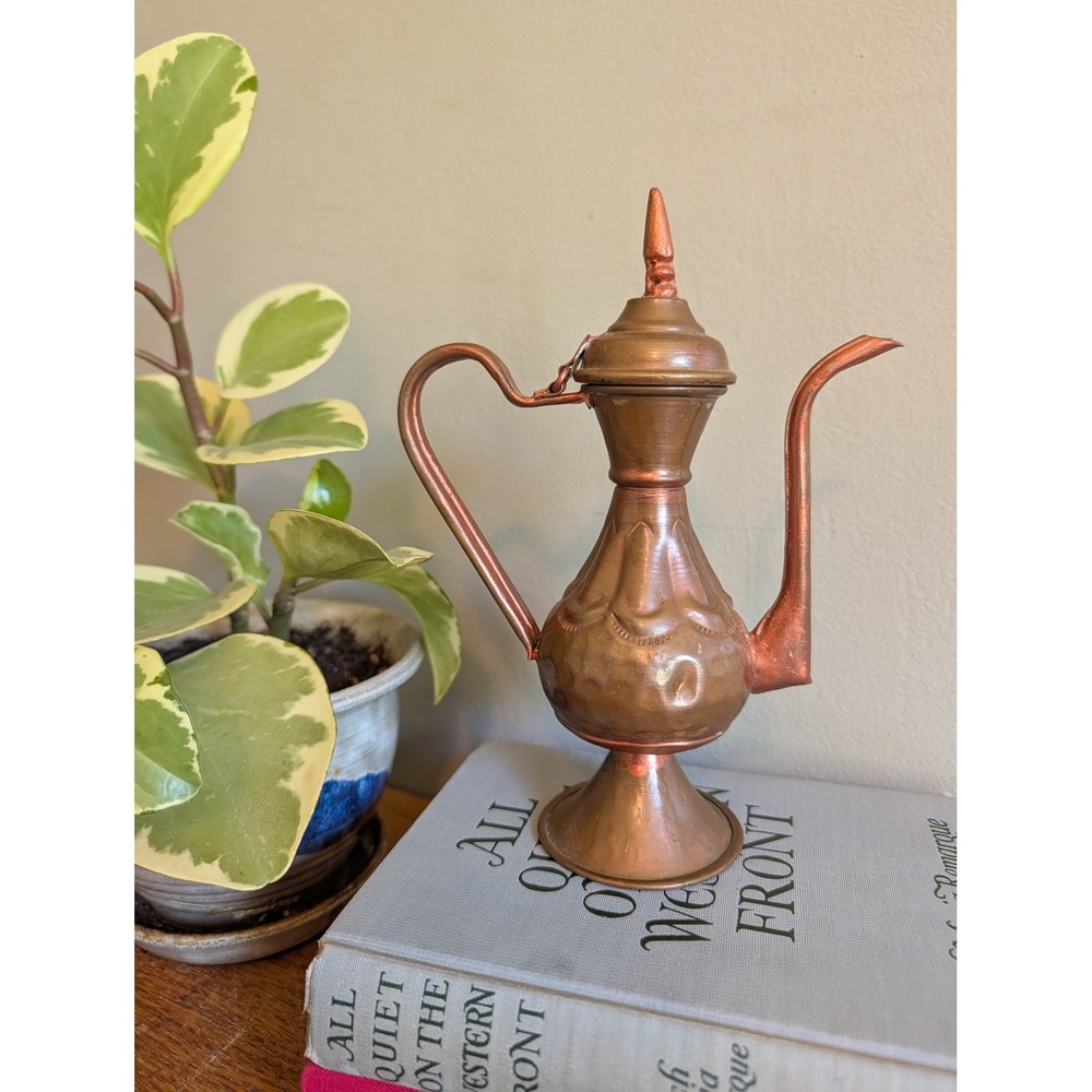 Vintage Copper Dallah Coffee Pot Middle Eastern Hand Hammered Decorative Pitcher